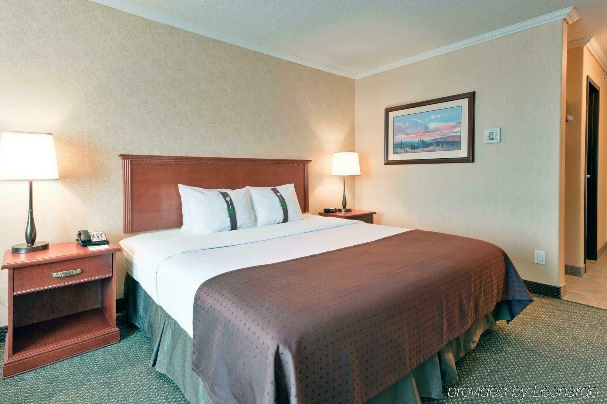 Holiday Inn & Suites Grande Prairie, An Ihg Hotel Habitación foto